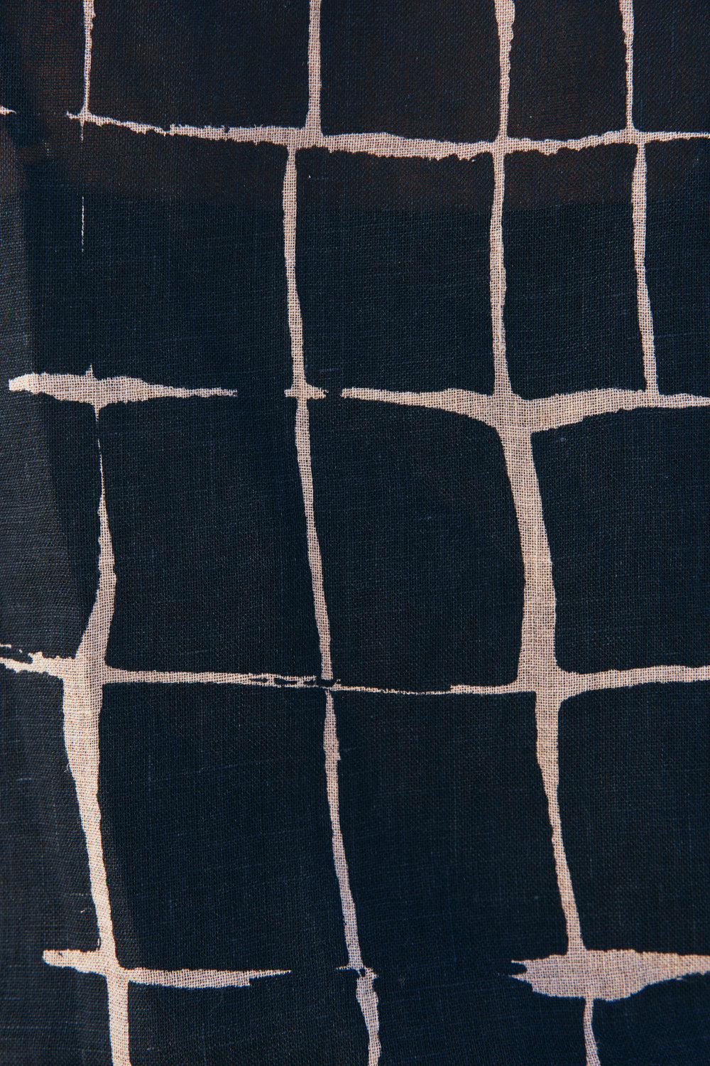 Linen Sarong in Woven Echo
